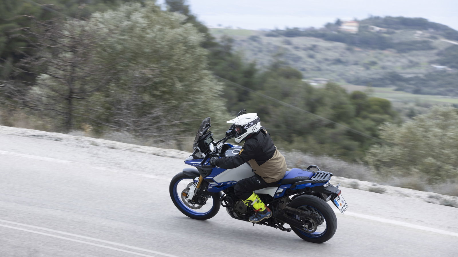 2023-V-Strom-1050-DE-Visordown-Review